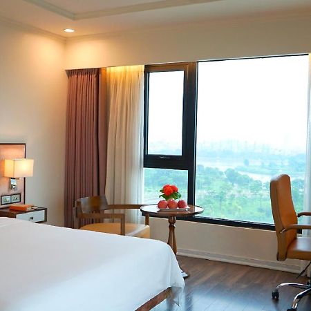 Ravatel Luxury Hotel Bac Giang Bagian luar foto
