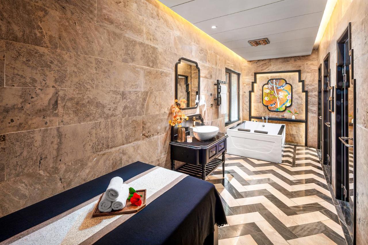 Ravatel Luxury Hotel Bac Giang Bagian luar foto